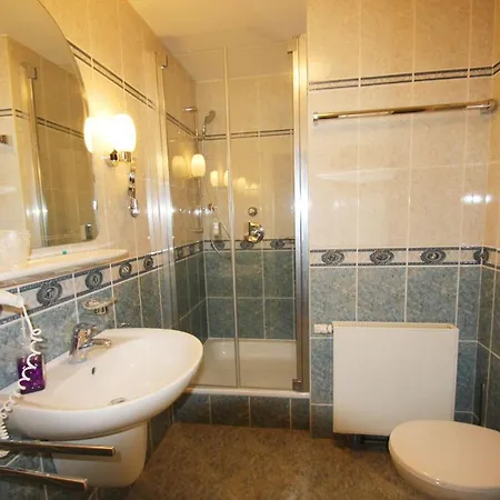 Meeresblickresidenzen Nr 22 Mit Sauna- Und Schwimmbadnutzung Im Ahoi Sellin Goehren (Ruegen)